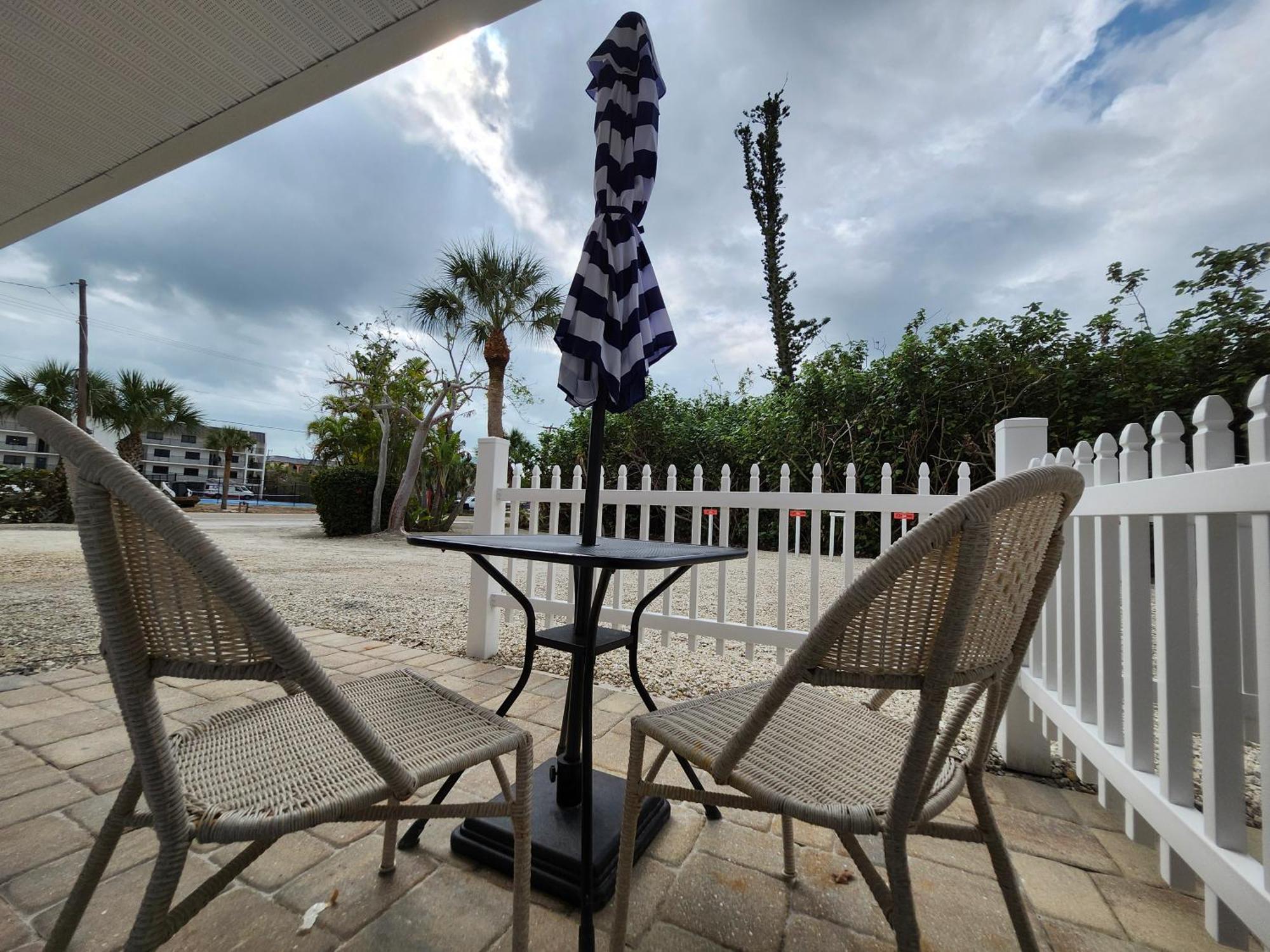 Sunshine Island Inn - Adults Only Sanibel Bagian luar foto